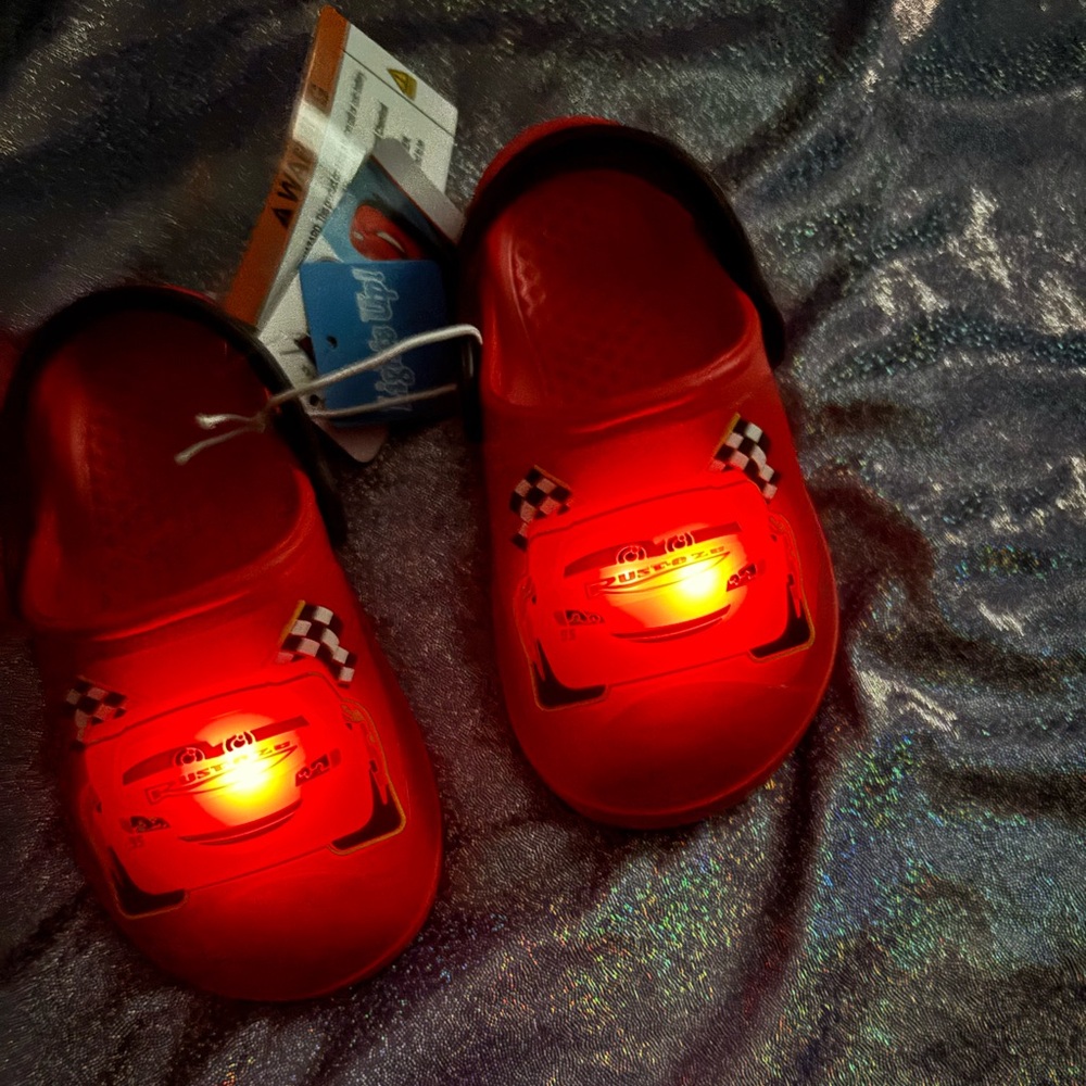 Lightning McQueen Light Up Shoes - Picture 7 of 7
